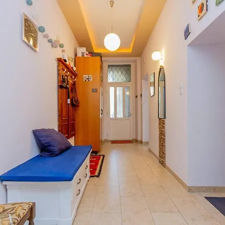 Synagogue Loft 3br Free Parking