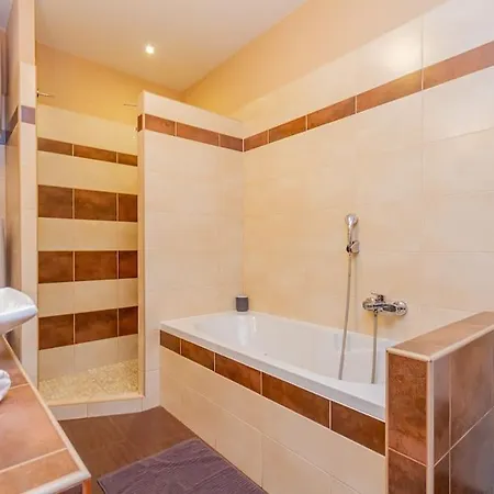 Lägenhet Synagogue Loft 3br Free Parking Budapest