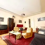 Synagogue Loft 3br Free Parking Lejlighed Budapest
