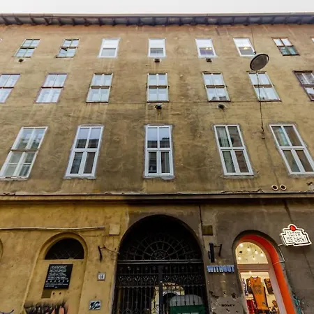 Synagogue Loft 3br Free Parking Lejlighed