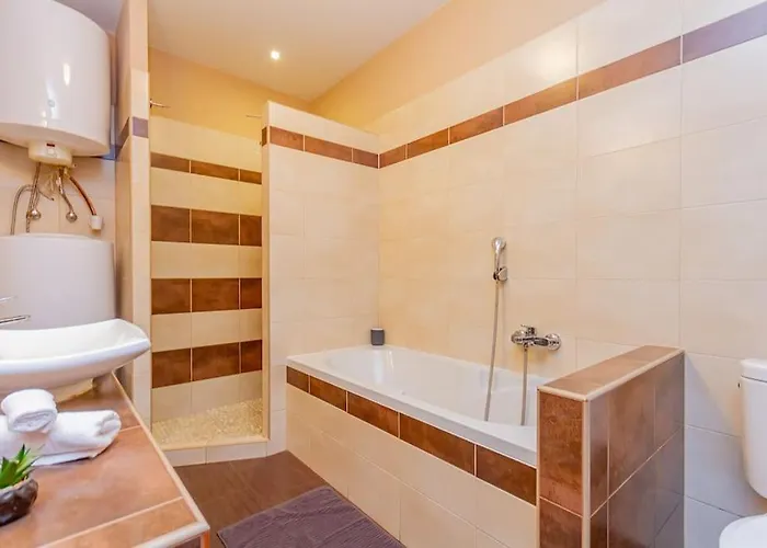 Daire Synagogue Loft 3br Free Parking Budapeşte
