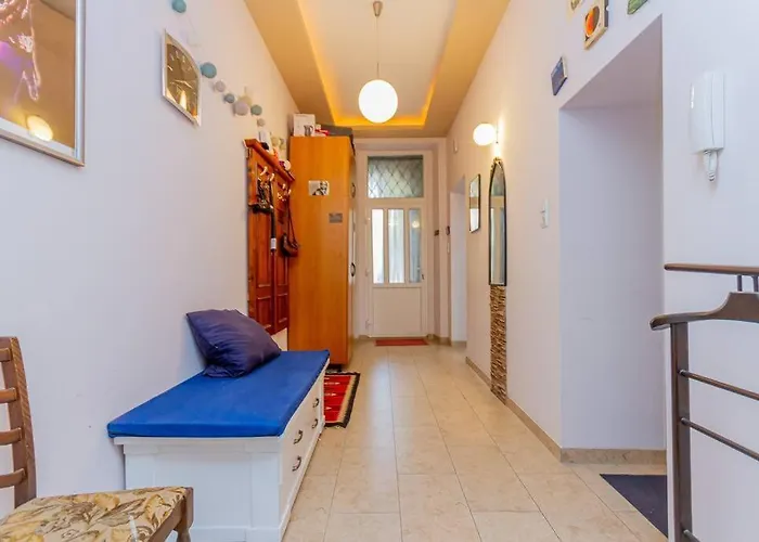 Synagogue Loft 3br Free Parking