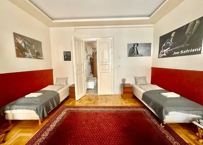 Synagogue Loft 3br Free Parking Budapeşte