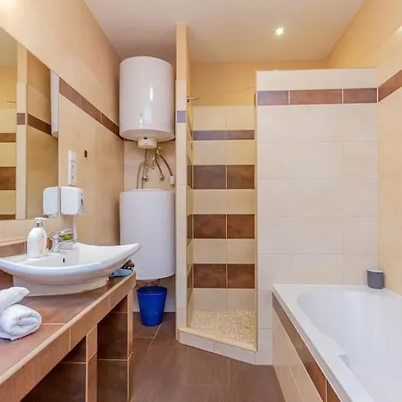 Synagogue Loft 3br Free Parking Budapešť