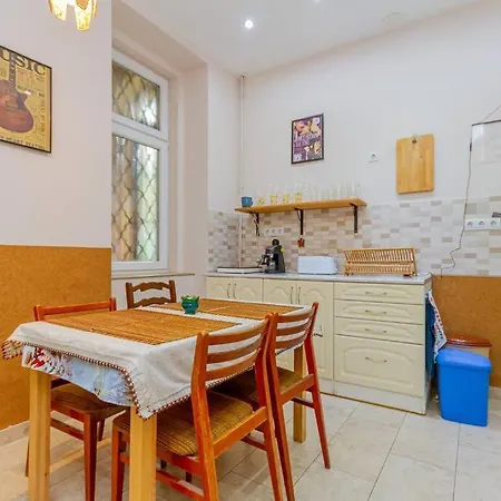 Synagogue Loft 3br Free Parking * Budapešť