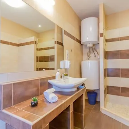 Apartmán Synagogue Loft 3br Free Parking